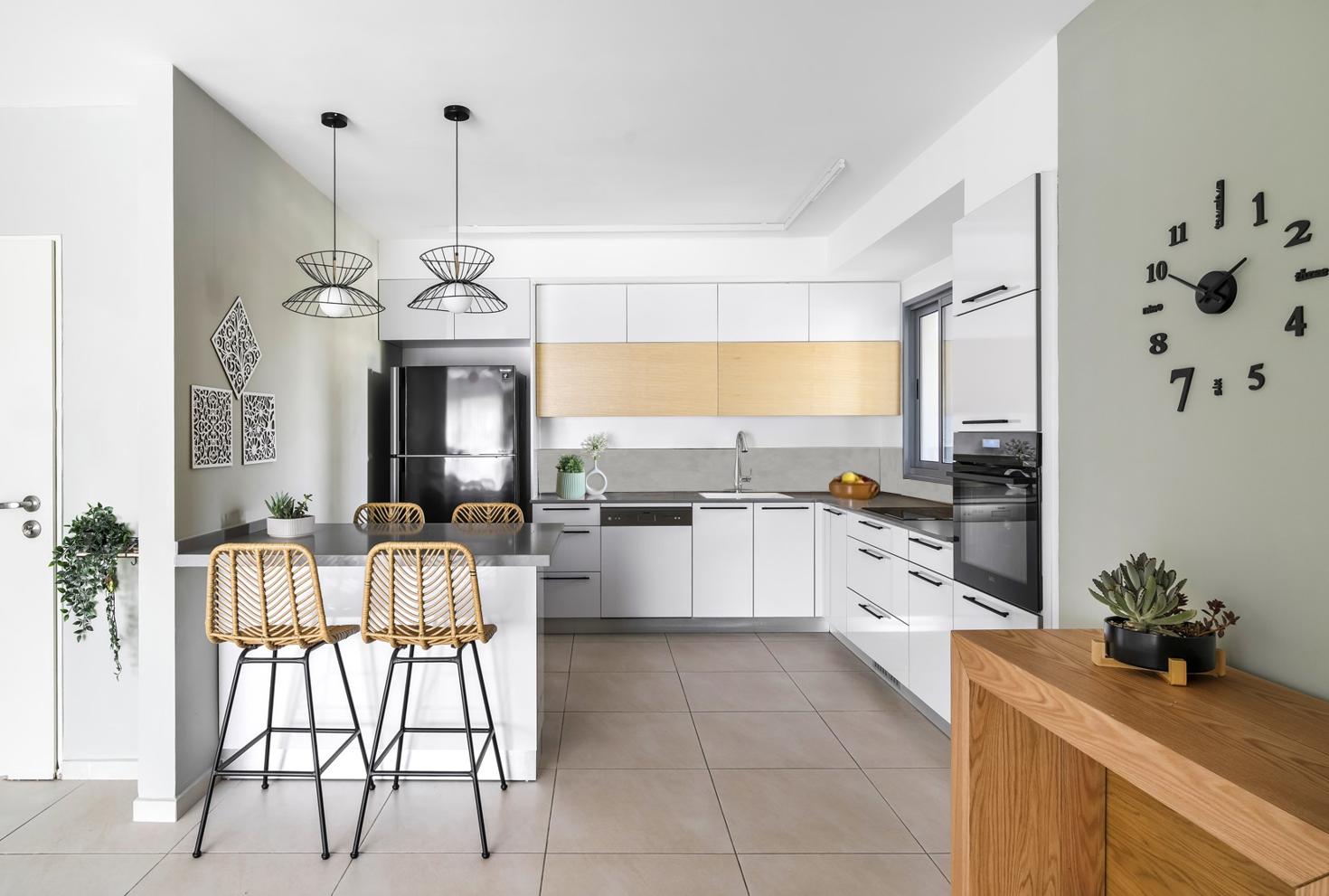 מטבח מודרני צבעים חמים